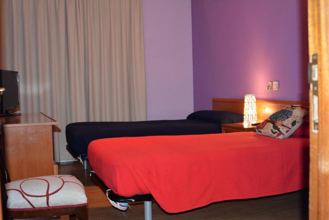 Hostal Gastrobar Carmelo Villarejo de Salvanés Kültér fotó